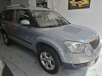 Usado Skoda Yeti Experience 140 CV (102 kW) 2010 Azul SUV