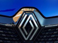 Usado Renault Clio V Techno 100 CV (73 kW) 2025 Azul Berlina