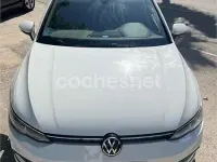 Usado VW Golf VIII Life 110 CV (80 kW) 2021 Blanco Familiar