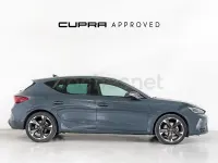 Usado Cupra Leon 150 CV (110 kW) 2025 Azul Berlina