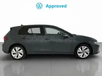 Usado VW Golf VIII 115 CV (84 kW) 2025 Gris / plata Berlina