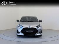 Usado Toyota Yaris Hybrid Style 116 CV (85 kW) 2022 Gris / plata Berlina