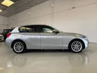 Usado BMW 118 150 CV (110 kW) 2019 Gris / plata Utilitario