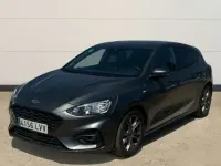 Usado Ford Focus ST-Line 125 CV (91 kW) 2022 Negro Berlina
