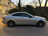 Usado Mercedes C180 155 CV (114 kW) 2012 Gris Coupe