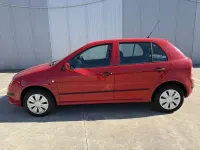 Usado Skoda Fabia 64 CV (47 kW) 2006 Rojo Utilitario