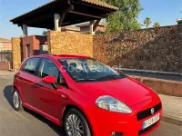 Usado Fiat Punto Dynamic 90 CV (66 kW) 2009 Rojo Utilitario