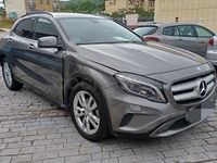 Usado Mercedes GLA200 Style 136 CV (100 kW) 2015 Gris / plata SUV