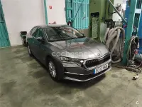 Usado Skoda Octavia 116 CV (85 kW) 2026 Gris / plata Familiar