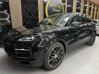 Usado Porsche Cayenne E-Hybrid 470 CV (345 kW) 2024 Negro SUV