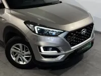 Usado Hyundai Tucson 116 CV (85 kW) 2019 Gris / plata SUV