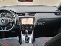 Usado Skoda Octavia Ambition 150 CV (110 kW) 2020 Blanco Familiar