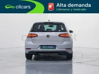 Usado VW Golf Sportsvan Advance 125 CV (91 kW) 2017 Blanco Monovolumen