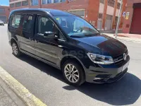 Usado VW Caddy Trendline 110 CV (80 kW) 2019 Negro Monovolumen