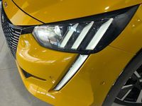 Usado Peugeot 208 GT-line 102 CV (75 kW) 2020 Amarillo Utilitario