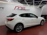 Usado Mazda 3 Luxury 150 CV (110 kW) 2014 Blanco Berlina