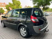 Usado Renault Grand Scénic II Dynamique 130 CV (95 kW) 2007 Negro Monovolumen