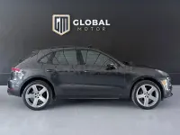 Usado Porsche Macan 265 CV (194 kW) 2021 Gris / plata SUV