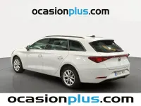 Usado Seat Leon Style 110 CV (80 kW) 2023 Blanco Familiar