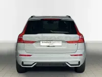 Usado Volvo XC60 Plus 250 CV (183 kW) 2025 Gris / plata SUV