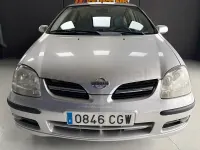 Usado Nissan Almera Tino Comfort 114 HP (83 kW) 2003 Cinzento Monovolume
