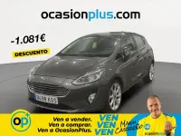 Usado Ford Fiesta Titanium 100 CV (73 kW) 2018 Gris Utilitario