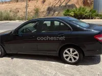 Usado Mercedes C200 Elegance 136 CV (100 kW) 2008 Negro Berlina