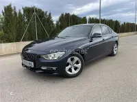 Usado BMW 320 Efficient Dynamics 163 HP (119 kW) 2014 Azul Sedan