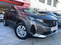 Usado Peugeot 3008 Allure 130 CV (95 kW) 2021 Gris / plata SUV