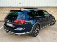 Usado VW Passat Alltrack 240 CV (176 kW) 2016 Azul Familiar
