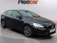 Usado Volvo V40 Momentum 120 CV (88 kW) 2018 Negro Utilitario