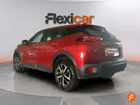 Usado Peugeot 2008 Active 100 CV (73 kW) 2023 Rojo SUV