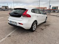 Usado Volvo V40 Momentum 120 CV (88 kW) 2015 Blanco Berlina