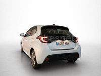 Usado Toyota Yaris Hybrid Active 116 CV (85 kW) 2025 Blanco Berlina