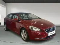 Usado Volvo V40 Summum 115 CV (84 kW) 2014 Rojo