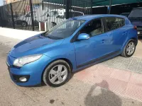 Usado Renault Mégane III Dynamique 110 CV (80 kW) 2012 Azul Utilitario
