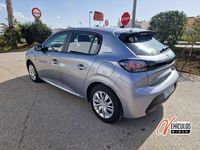 Usado Peugeot 208 Active 102 CV (75 kW) 2021 Gris Utilitario
