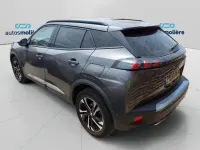 Usado Peugeot 2008 Allure+ 101 CV (74 kW) 2023 Gris SUV