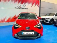 Usado Toyota Aygo X-play 72 CV (52 kW) 2020 Rojo Utilitario