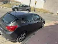Usado Opel Astra Business 95 CV (69 kW) 2013 Marrón Berlina