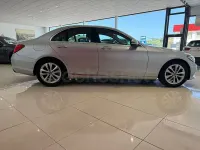 Usado Mercedes C200 160 CV (117 kW) 2019 Gris / plata Berlina