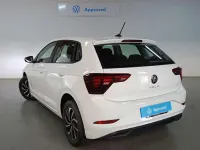 Usado VW Polo Life 95 CV (69 kW) 2023 Blanco Utilitario