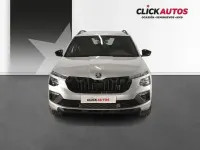 Usado Skoda Kamiq Sport 115 CV (84 kW) 2025 Gris / plata SUV