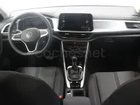 Usado VW T-Roc Life 150 CV (110 kW) 2024 Gris SUV