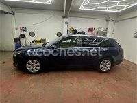 Usado Opel Insignia Sportive 163 CV (119 kW) 2014 Azul Familiar