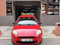 Usado Fiat Punto S 69 CV (50 kW) 2018 Rojo Utilitario
