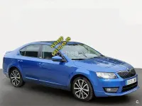 Usado Skoda Octavia Executive 160 CV (117 kW) 2017 Azul Berlina