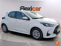 Usado Toyota Yaris Hybrid Active 116 CV (85 kW) 2021 Blanco Utilitario