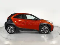 Usado Toyota Aygo X Edition 72 CV (52 kW) 2023 Marrón SUV