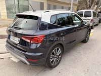 Usado Seat Arona Xperience 110 CV (80 kW) 2023 Azul SUV